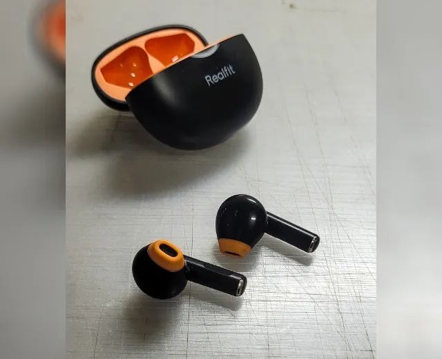 Fone De Ouvido Sem Fio Realfit F2 Tws Bluetooth 5.3 Corrida Academia Original - Foto 6