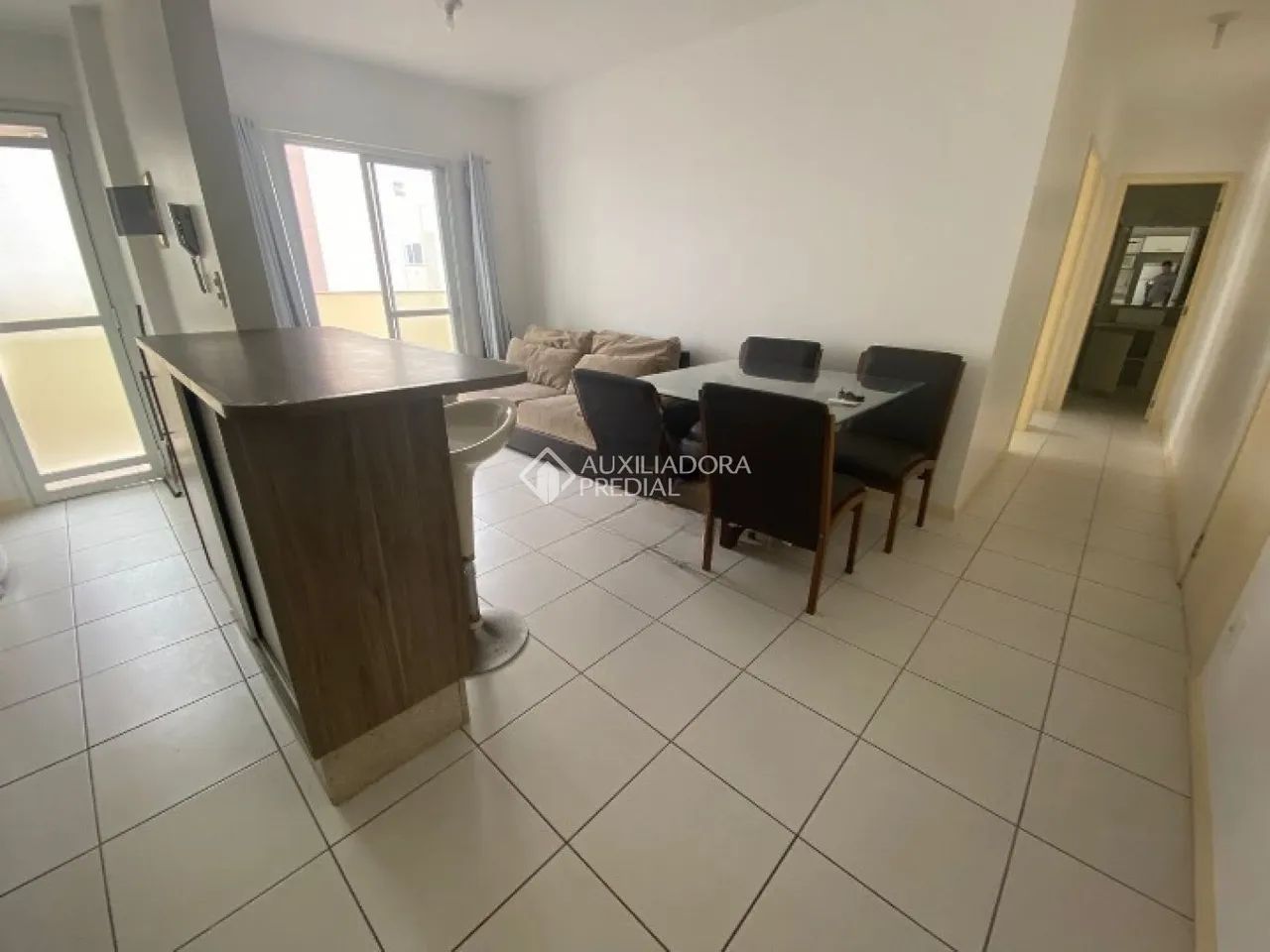 Apartamento 2 dormitórios 60m2 privativos 1 vaga de garagem no bairro Barreiros