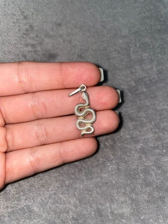 Pingente de cobra prata - Foto 2