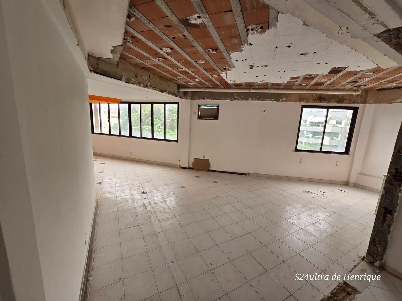 03 Salas Comerciais - Avenida Olegário Maciel - Foto 6