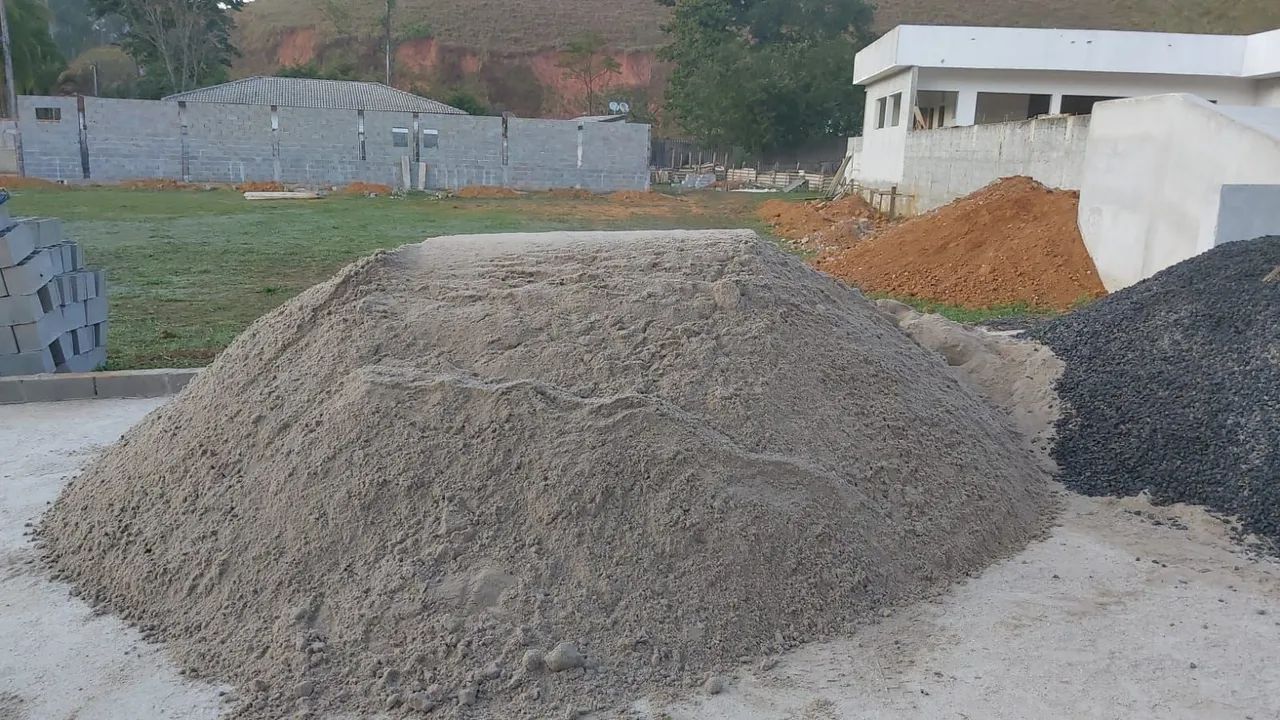 Caminhao de areia e pedra para todo litoral norte preços promocionais
