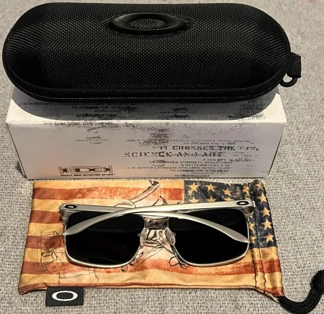 Óculos De Sol Oakley Holbrook Ti Prizm Chrome - Foto 5