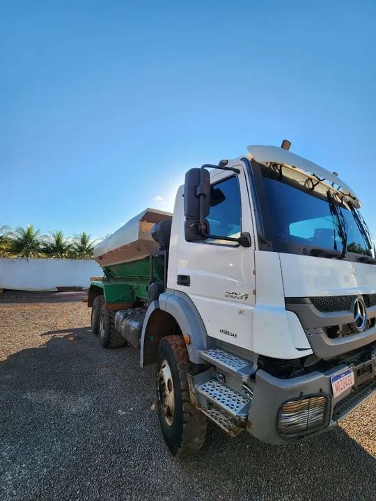 Caminhão MB axor 2831 acoplado stara hercules 24.000 - Foto 5