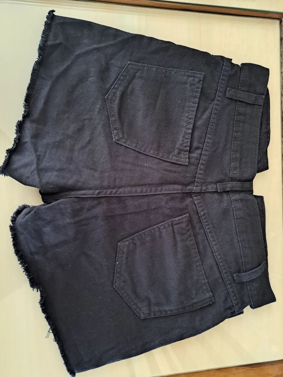 Shorts Jeans Destroyed Preto - Moderno e estiloso! - Foto 5