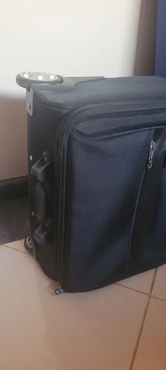 Mala de Viagem Preta com Rodinhas - Foto 5