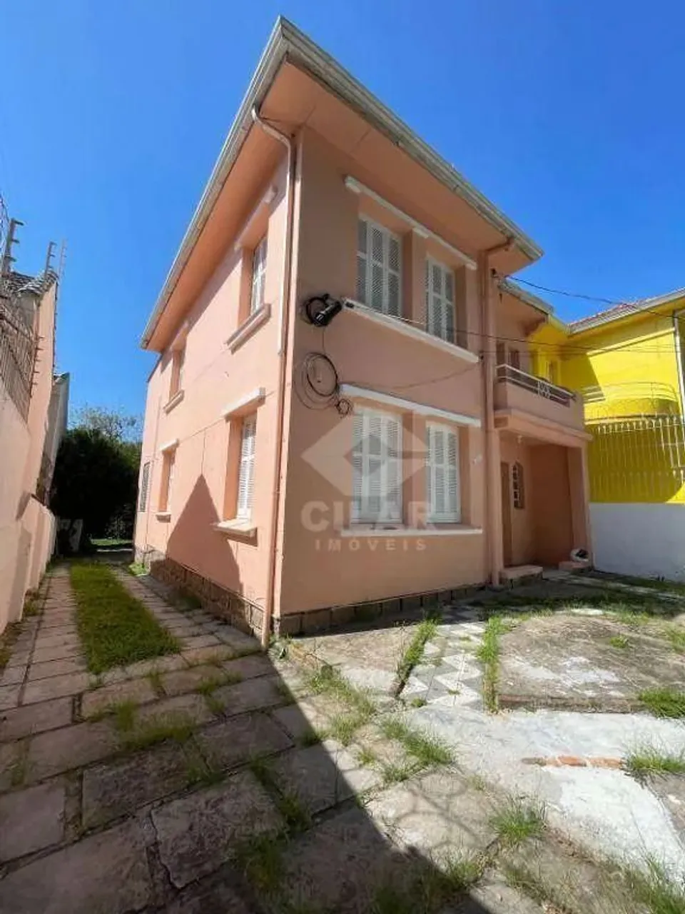 Sobrado com 3 dormitórios para alugar por R$ 3.500,00/mês - Partenon - Porto Alegre/RS