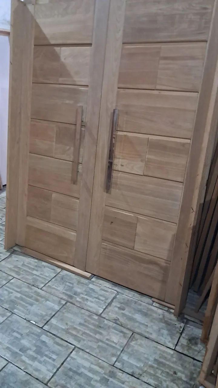 Porta dupla madeira tauari ÚLTIMA PEÇA 