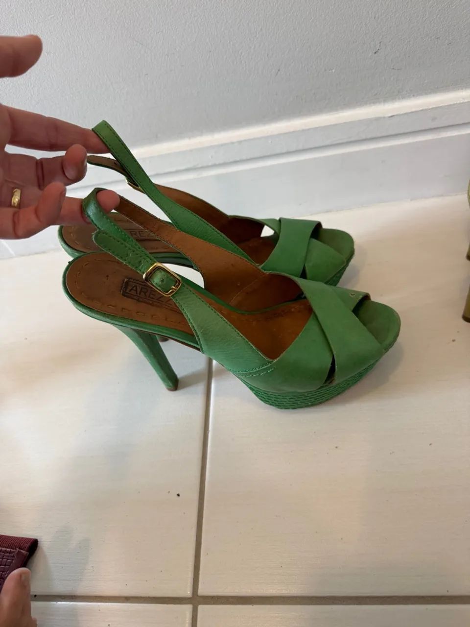 Sandália Arezzo meia pata verde, número 35 - Foto 3