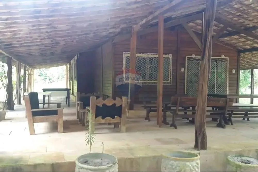 ALUGA-SE Chácara com casa e 2/4 Distrito industrial de Macaiba