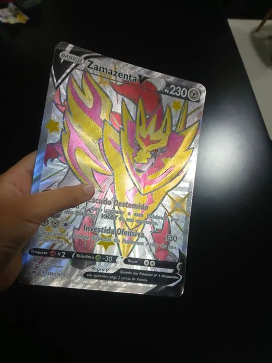 Carta Pokémon jumbo Zamazenta V  - Foto 3