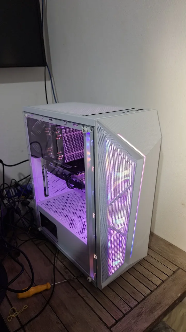 PC Gamer com RGB com monitor 17p, teclado e mouse - Sem Placa de Video!!
