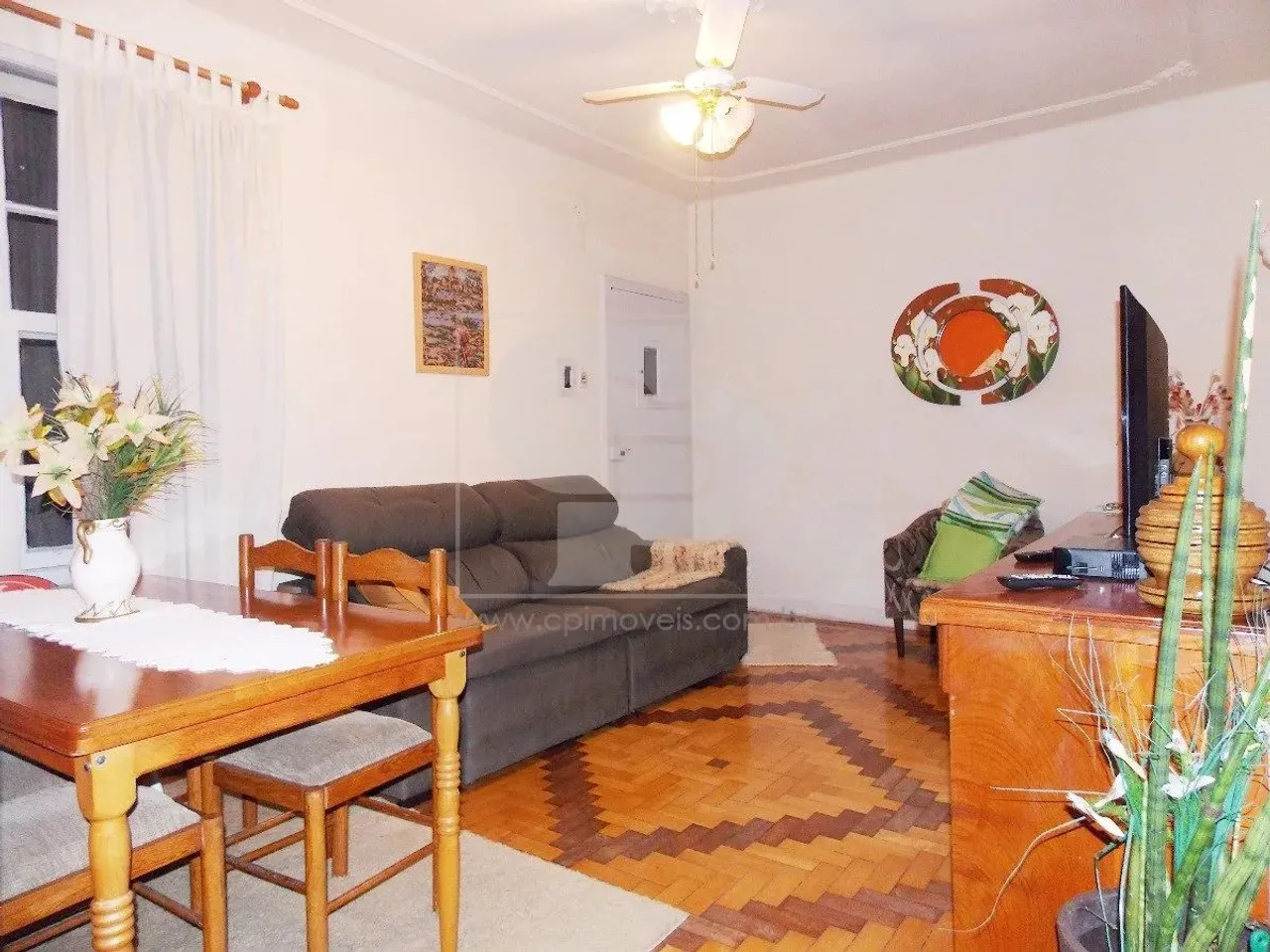 Apartamentos em Porto Alegre, no bairro São Geraldo, à venda.