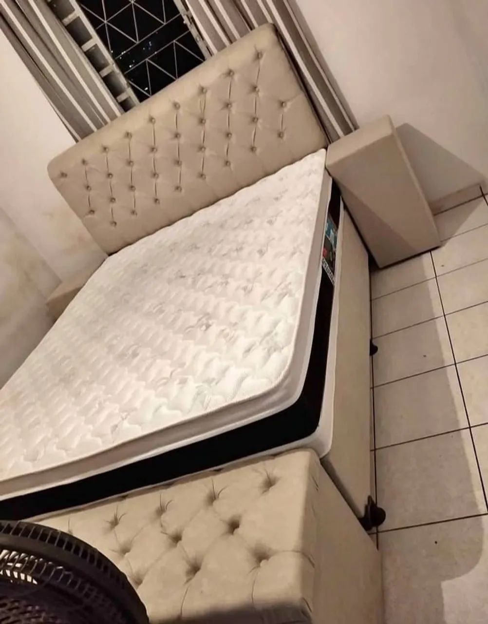 Cama Box Casal com Cabeceira Estofada