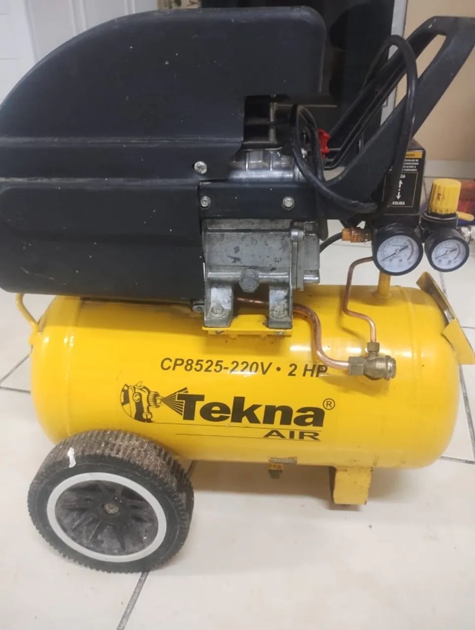 220 V Air Compressor64385780906241125