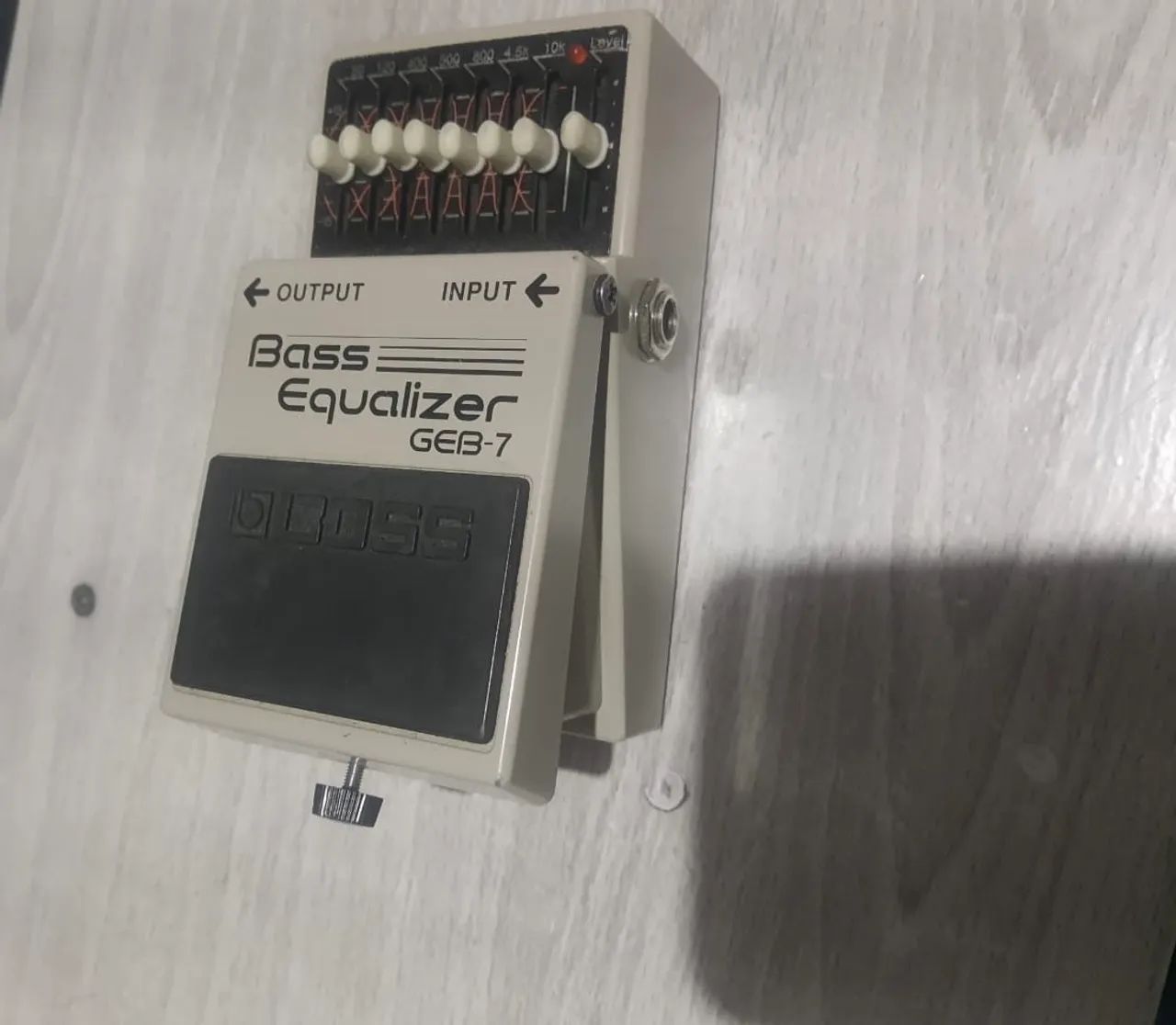 Equalizador de Baixo Boss GEB-7