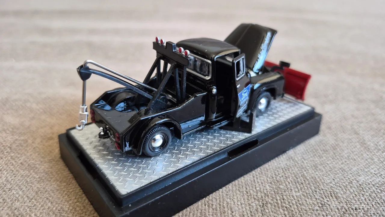 M2 Machines - 1956 Ford F-100 (veja preços na descrição) - Hobbies
