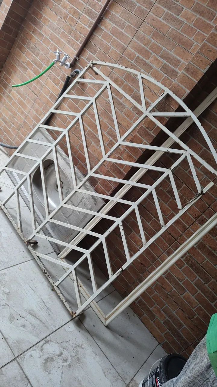 Vendo já ela e grande preço de desapego.nãp faço entrega 