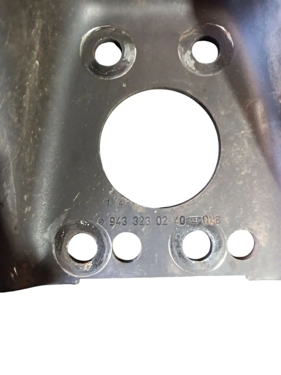 Suporte Amortecedor Dianteiro Mb Actros A *0 - Foto 4