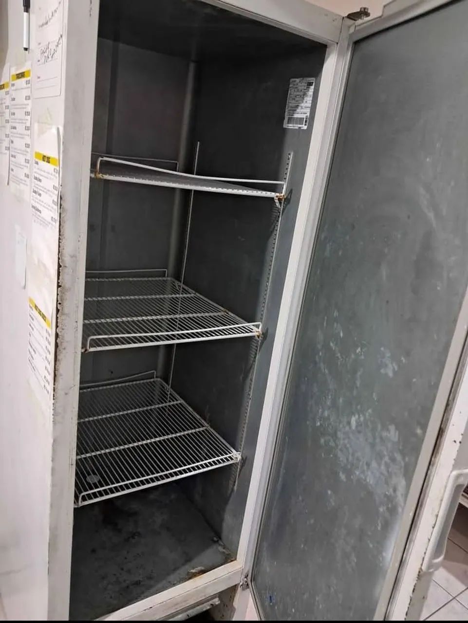 Freezer/ geladeira vertical industrial  - Foto 2