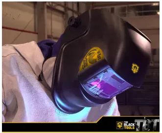 Máscara De Solda PROFISSIONAL Escurecimento Automatico Cor Preto Liso - Foto 3