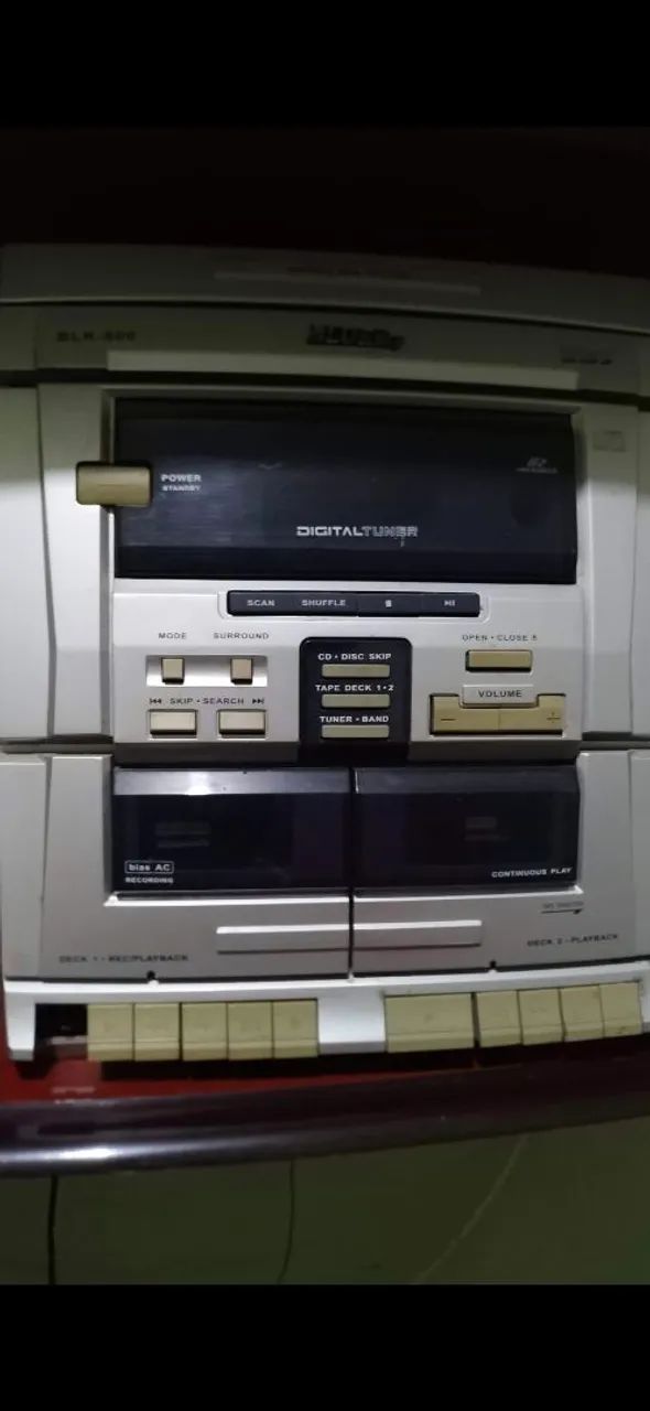 Radio com caixas de som