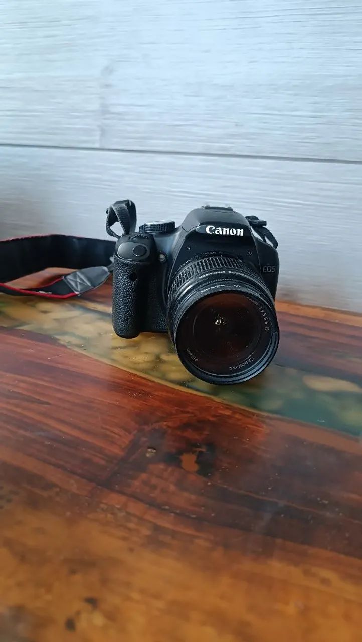 Câmera Canon EOS DSLR