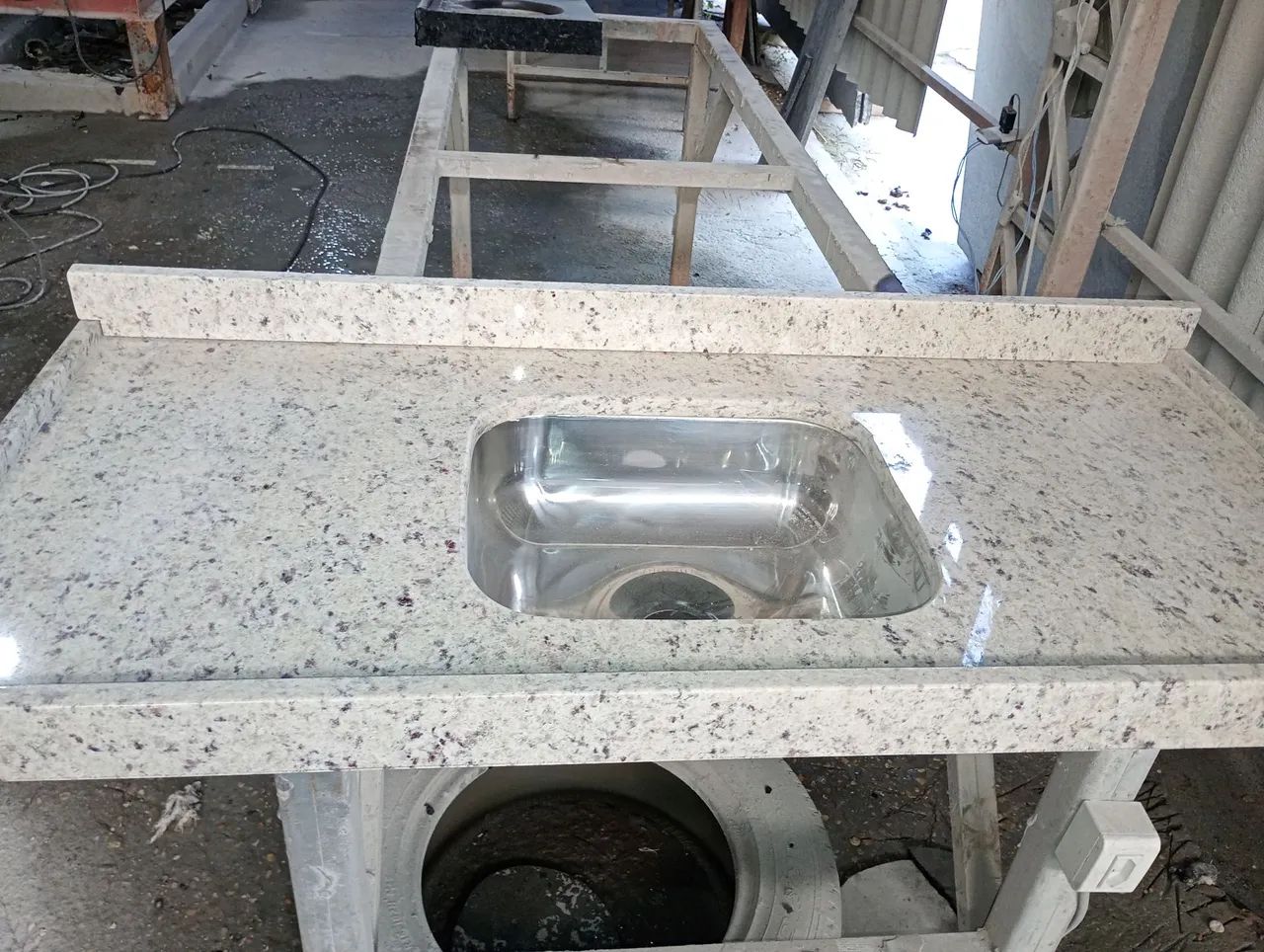Bancada de Cozinha em granito branco Dallas  - Foto 3