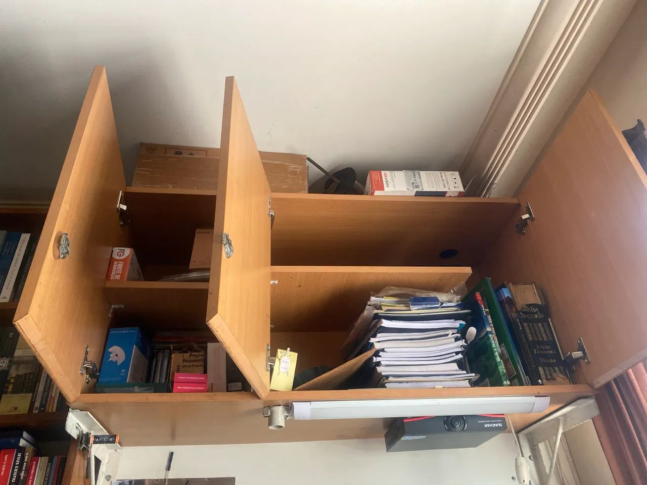 Armário suspenso com suporte - Foto 3