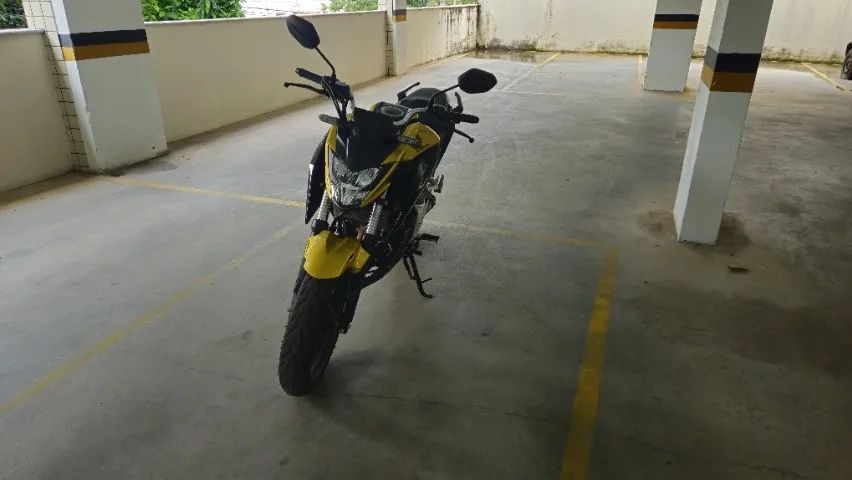 Honda CB300F 2024 - Foto 4