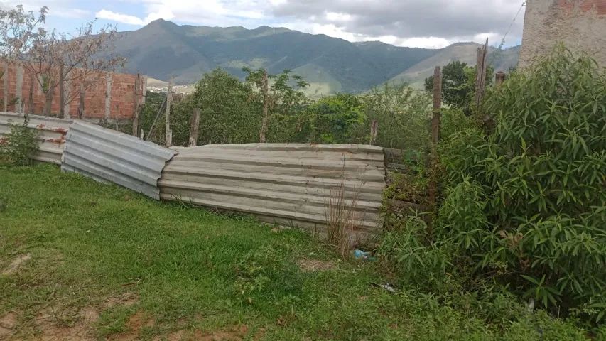 Terreno em Nova Iguaçu - Cabuçu