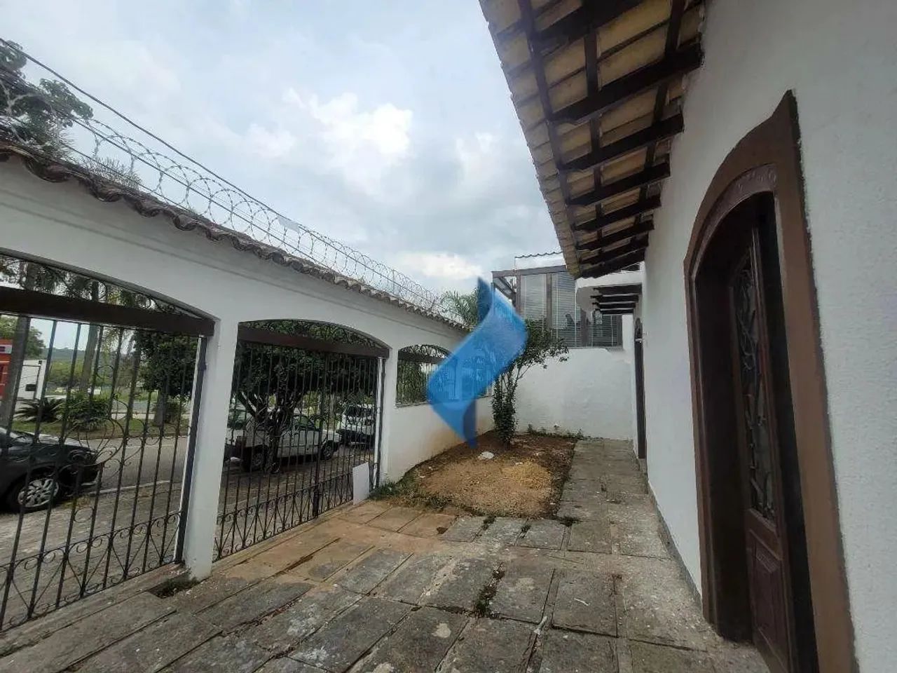 Casa com 4 dormitórios - Jardim Santa Rosália - Foto 4