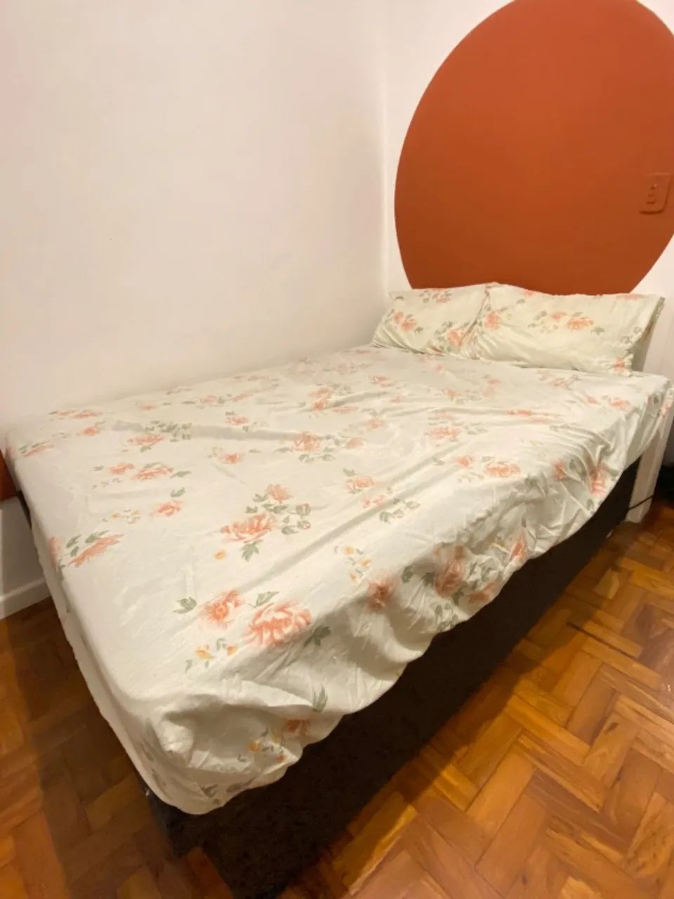 Cama box com baú 