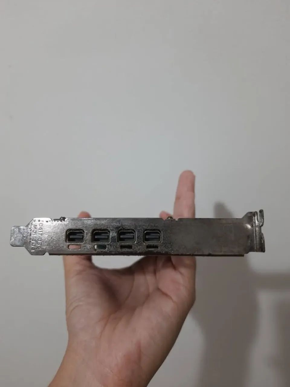 PLACA DE VÍDEO PNY NVIDIA QUADRO P620 2GB GDDR5 - ÓTIMA OPORTUNIDADE! COM DEFEITO - Foto 5