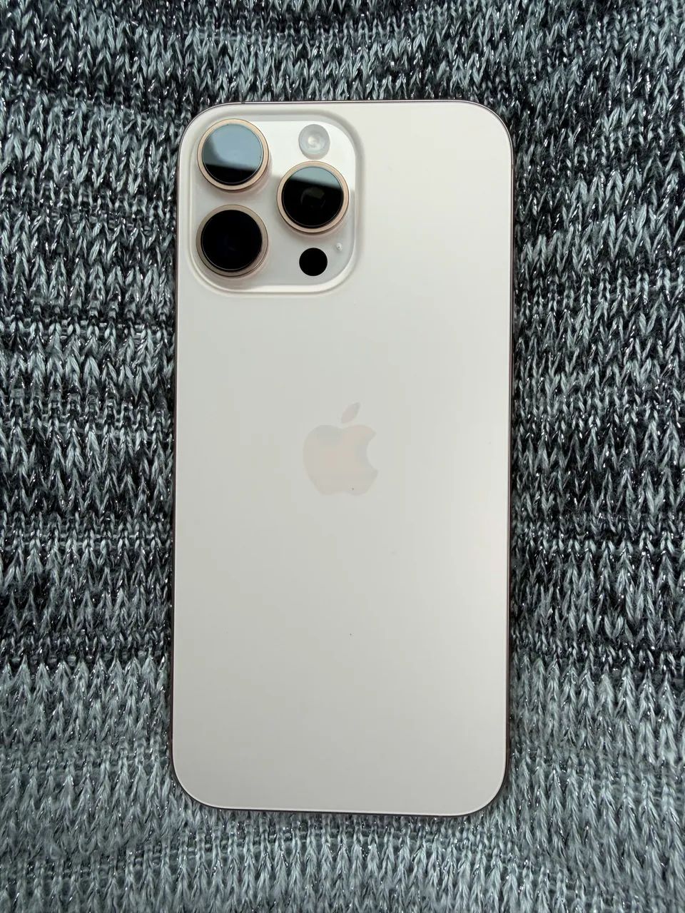 iPhone 16 Pro Max - Desert 256Gb - impecável - 100% de bateria