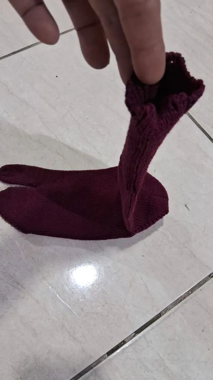 Meia de tricô para usar com chinelo - Foto 4