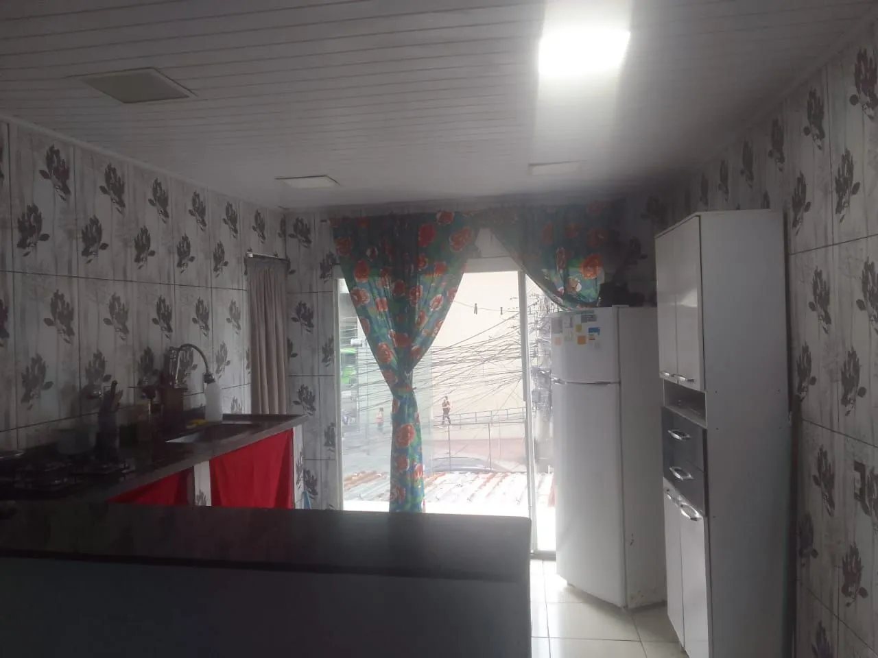 Alugo casa semi- imobiliáda