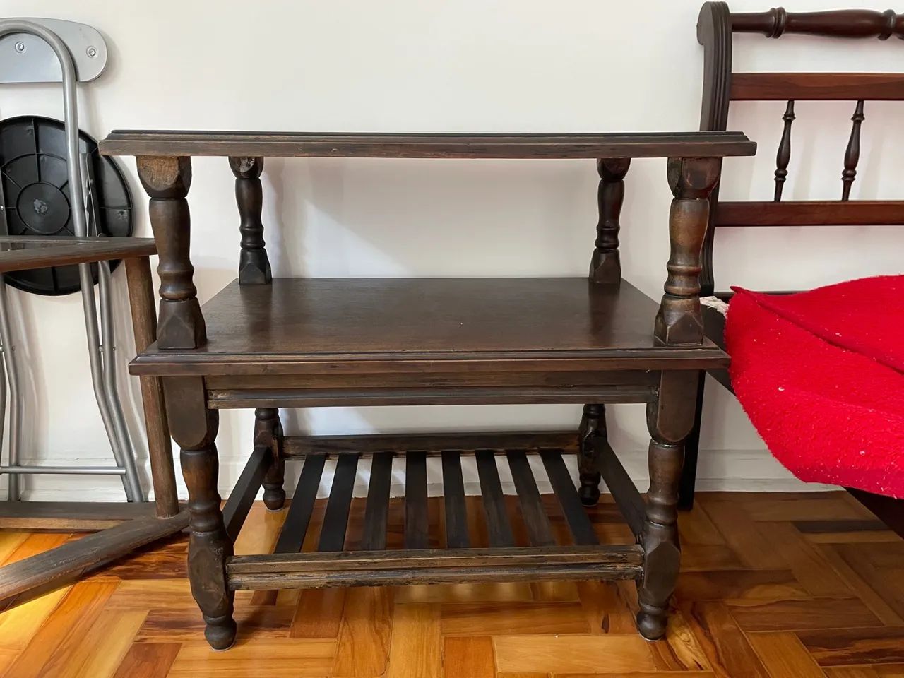 Mesa de apoio em madeira maciça  - Foto 2