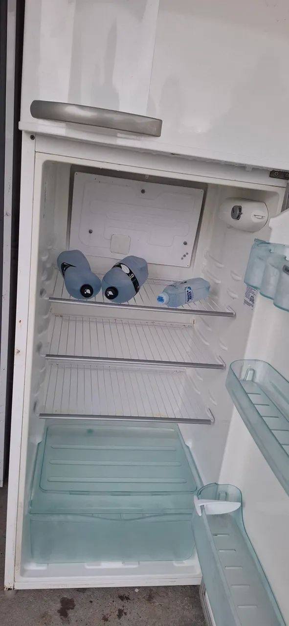 Geladeira Electrolux Cycle Defrost Duplex 332 Litros DC37 - Branca - Foto 4