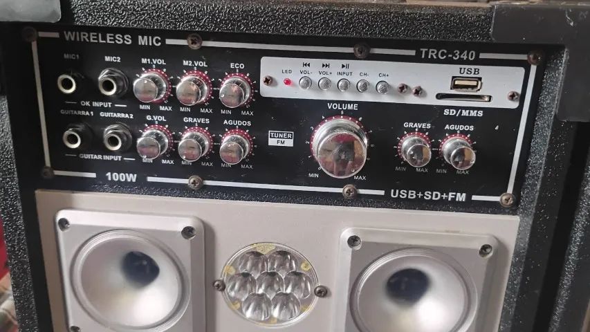 Caixa amplificadora de som para guitarra  - Foto 5