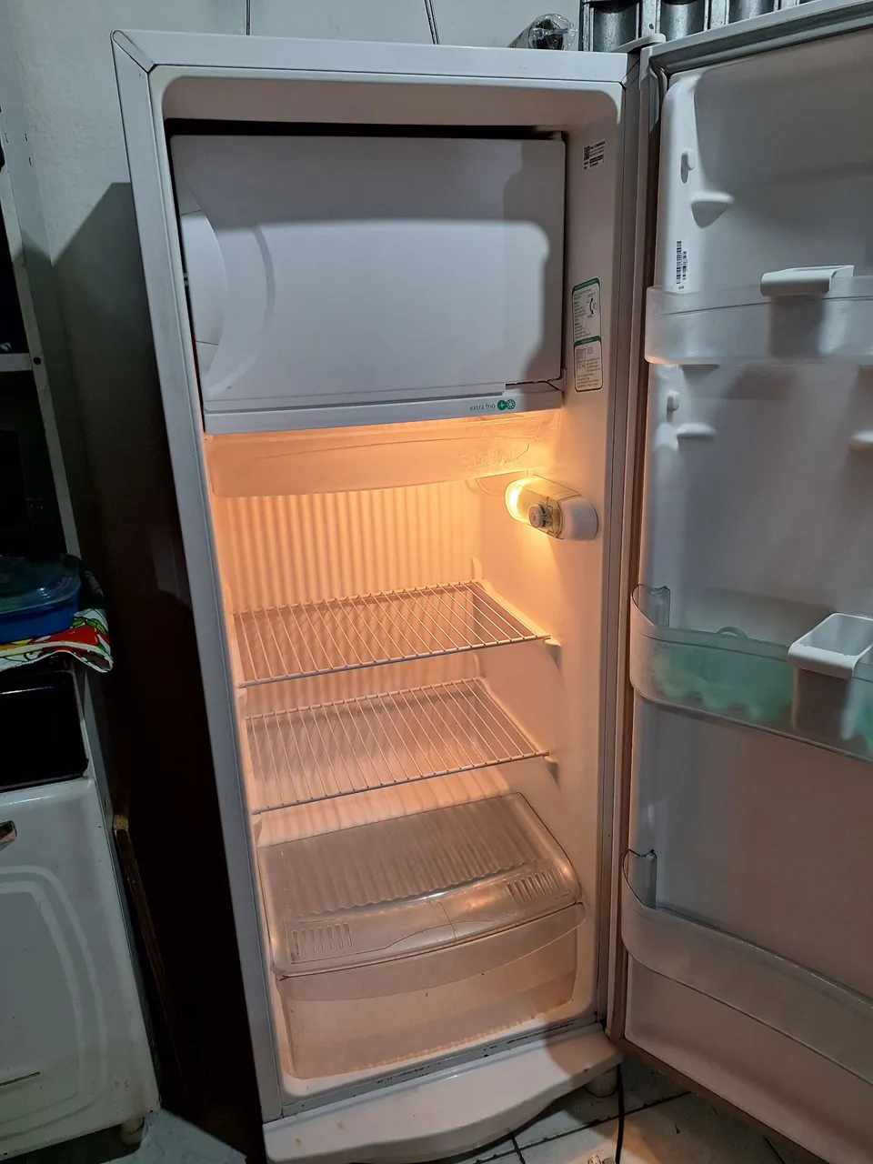 Geladeira Frost Free com Freezer Superior