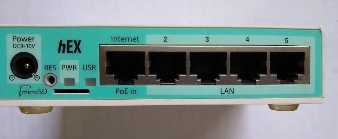 RB 750 R2 Mikrotik64739263406595124