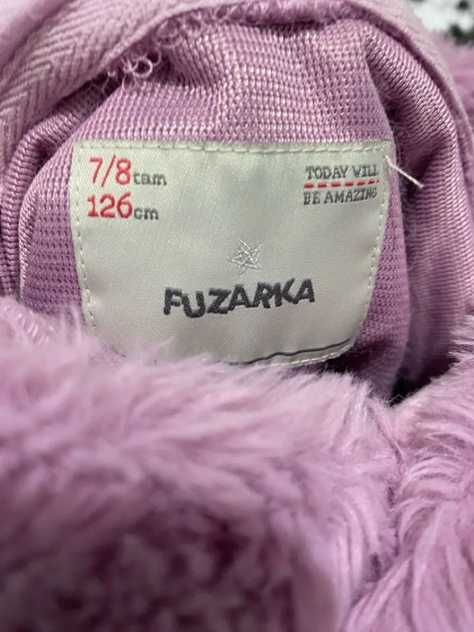 Casaco Pelúcia Lilás com Detalhes - Foto 3