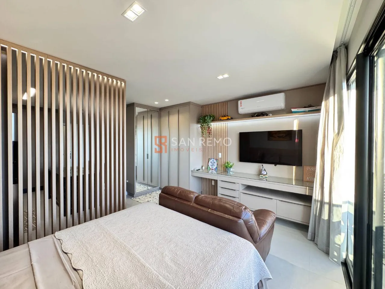 Coqueiros | Apartamento 1 quarto, sendo 1 suite