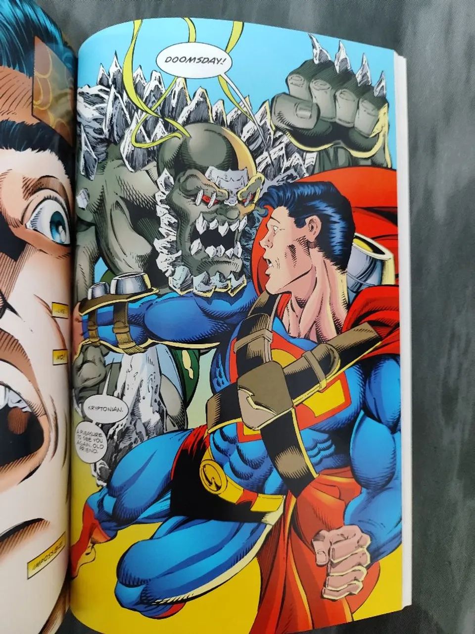 Superman: Doomsday - HQ DC Comics - em INGLÊS  - Foto 5
