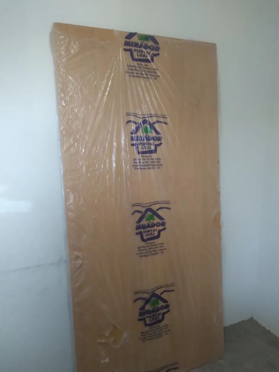 Porta de 1m de largura - Portas e Janelas - Minas Gerais