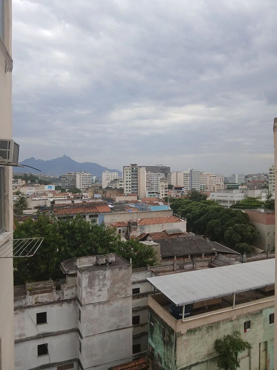 Completo  no centro 5 minutos sambódromo e Lapa  - Foto 2