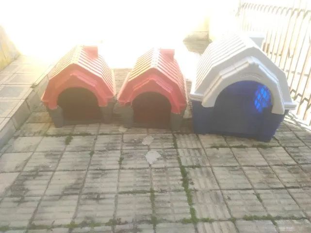 vendo: Casinha Para Cachorro Grande Modelo Chaminé Nº5 e duas no tamanho Nº3  Proteção Uv - Foto 2