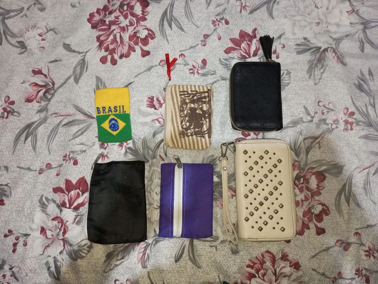 Carteiras e porta-moedas.