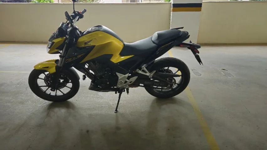Honda CB300F 2024 - Foto 2