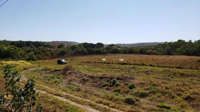 Chácara 4 hectares brazlandia Beira do asfalto 35km taguatinga plana